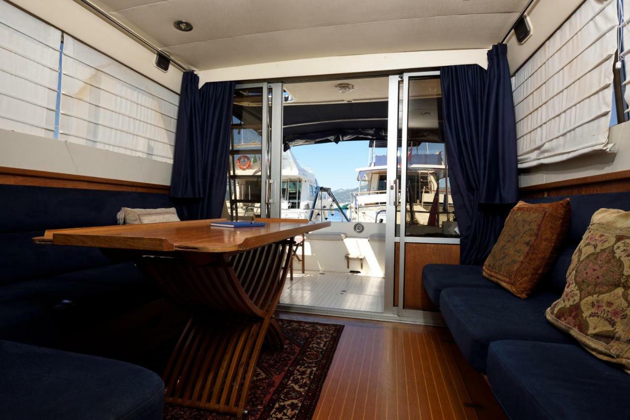 ホテルBlue II Yacht アルバタクス エクステリア 写真