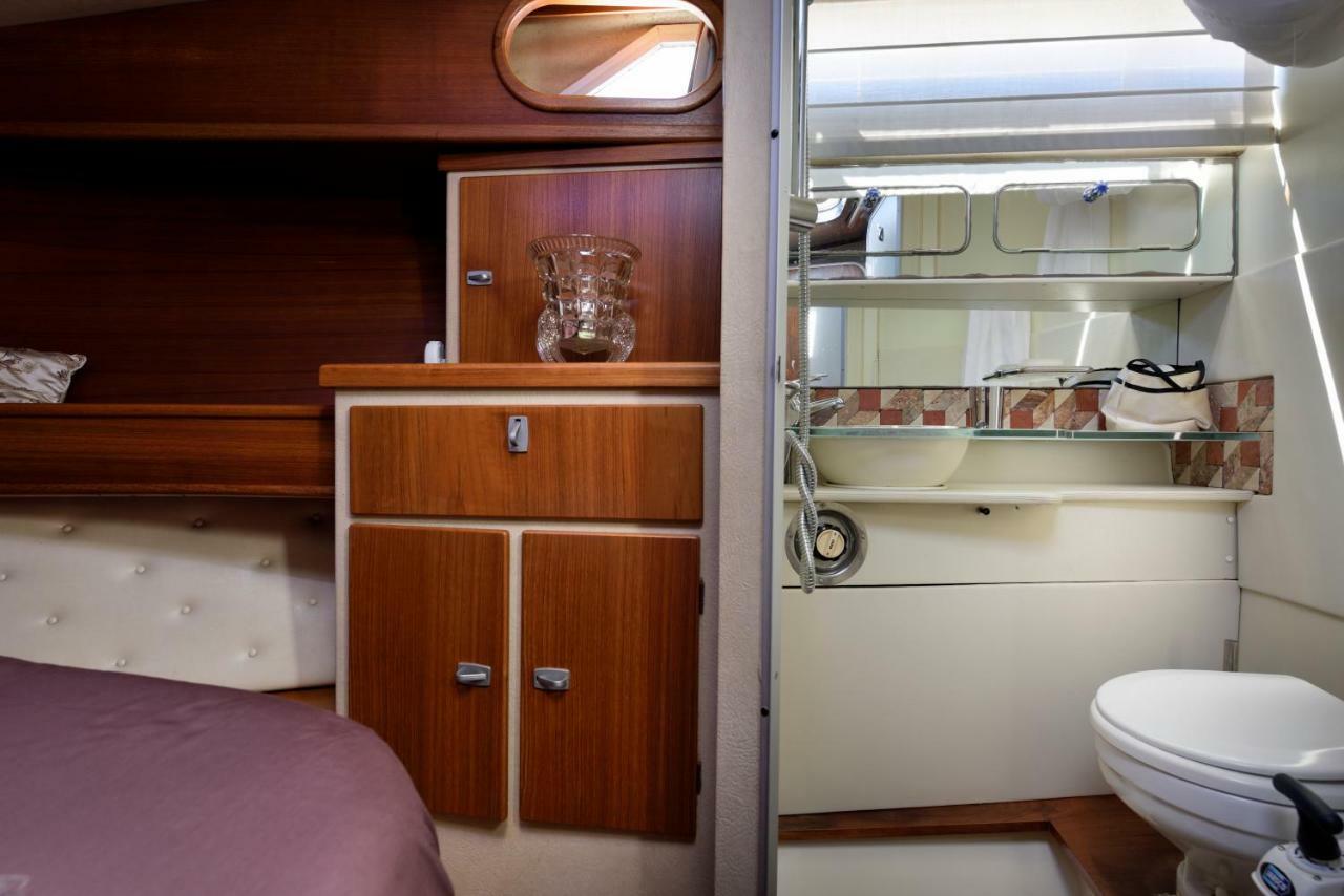 ホテルBlue II Yacht アルバタクス エクステリア 写真